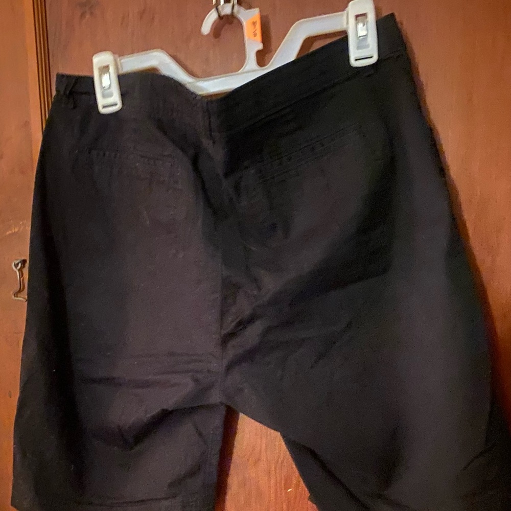 Ladies size 14 shorts - Picture 3 of 5